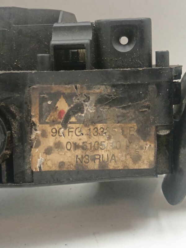 LLAVE DE LUCES LIMPIAPARABRISAS FORD FIESTA BERL./COURIER 1.8 16V CAT NAFTA 95 Motor 1,8 Ltr.  131 CV  [1988 - 1997] 3 Puertas - Imagen 4