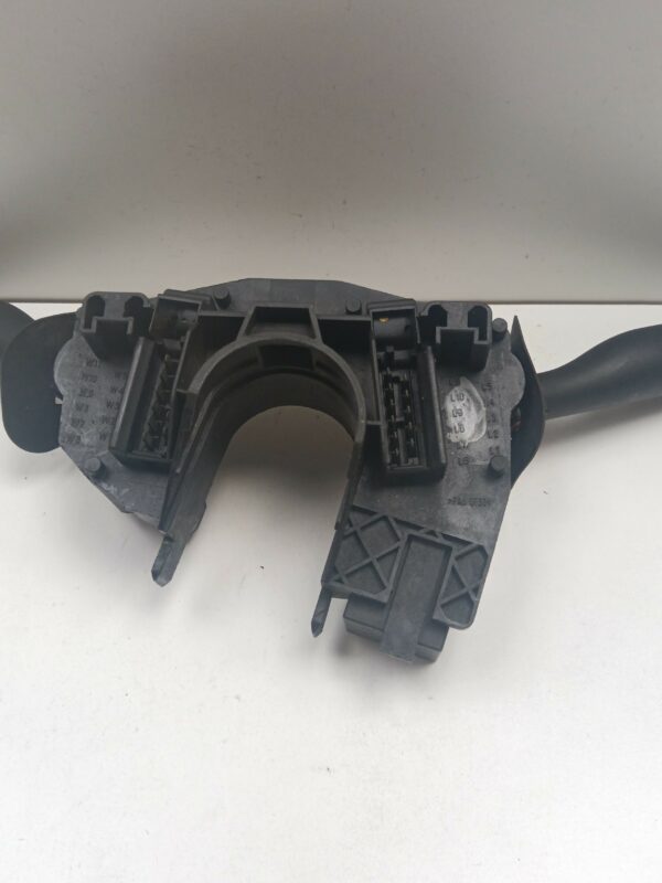 LLAVE DE LUCES LIMPIAPARABRISAS FORD KA (CCQ) Básico NAFTA Motor 1,3 Ltr.  60 CV  [1996 - 2008] 3 Puertas - Imagen 3