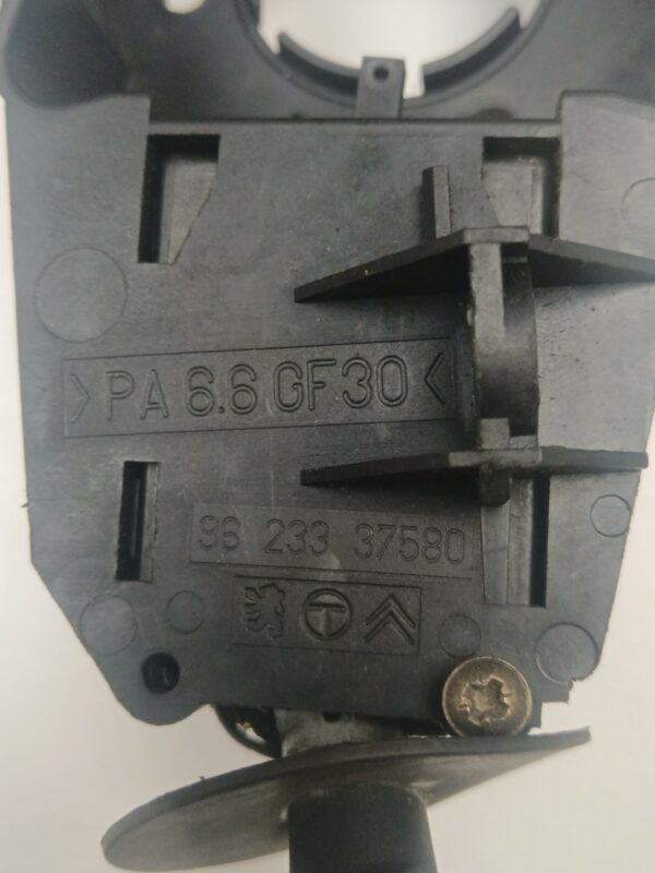 LLAVE DE LUCES LIMPIAPARABRISAS PEUGEOT 306 BERLINA 4 PUERTAS (S1) Style D DIESEL Motor 1,9 Ltr.  68 CV  [1994 - 1997] 4 Puertas - Imagen 2