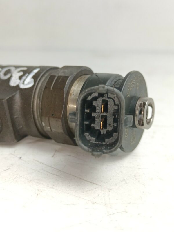 INYECTOR PEUGEOT 307 (S1) 1.4 HDi DIESEL Motor 1,4 Ltr.  68 CV  [2001 - 2005] 3 Puertas - Imagen 4
