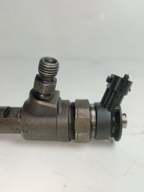 INYECTOR PEUGEOT 307 (S1) 1.4 HDi DIESEL Motor 1,4 Ltr.  68 CV  [2001 - 2005] 3 Puertas - Imagen 3