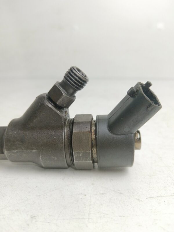 INYECTOR PEUGEOT 206 BERLINA 2.0 HDi CAT DIESEL Motor 2,0 Ltr.  90 CV  [1998 - 2010] 3 Puertas - Imagen 3