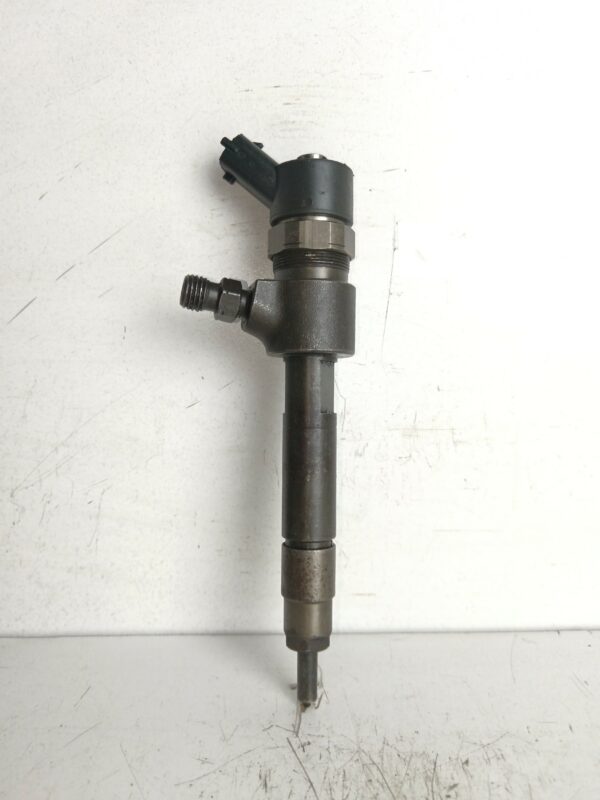 INYECTOR OPEL VECTRA C BERLINA 1.9 8V CDTI CAT (Y 19 DTL) DIESEL Motor 1,9 Ltr.  101 CV  [2002 - 2005] 3 Puertas