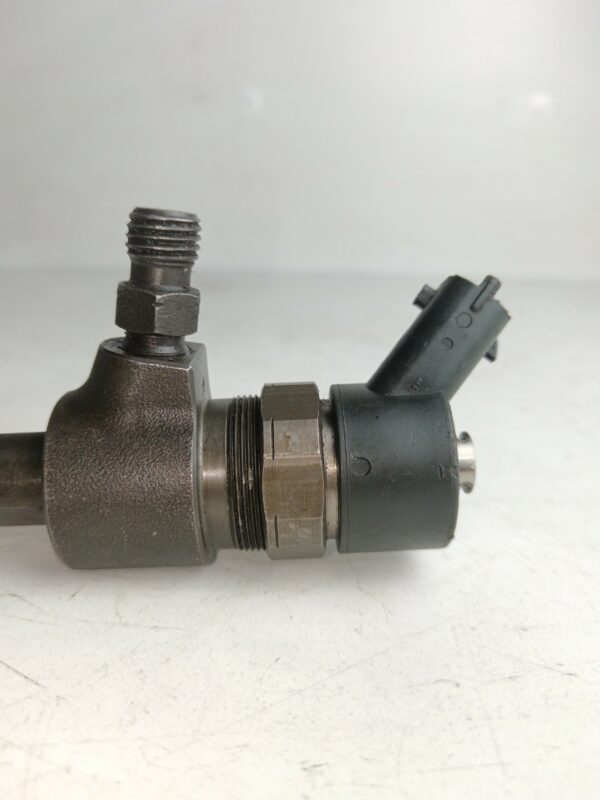INYECTOR OPEL VECTRA C BERLINA 1.9 8V CDTI CAT (Y 19 DTL) DIESEL Motor 1,9 Ltr.  101 CV  [2002 - 2005] 3 Puertas - Imagen 3