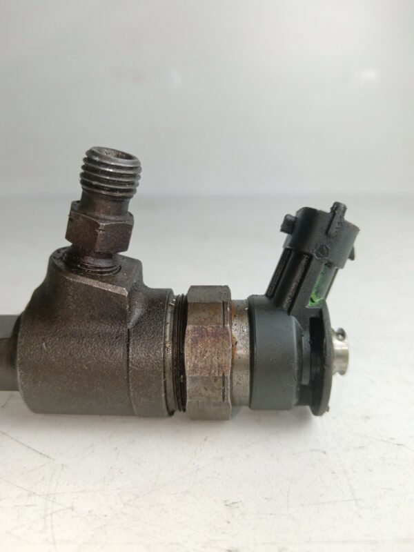INYECTOR CITROEN C3 1.4 HDi DIESEL Motor 1,4 Ltr.  68 CV  [1995 - 2010] 3 Puertas - Imagen 3