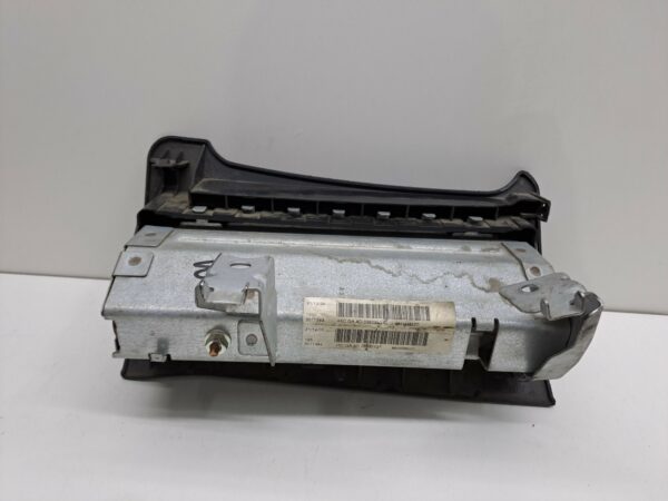 AIRBAG IZQUIERDO DE RODILLA PEUGEOT 407 1.6 HDi DIESEL Motor 1,6 Ltr.  109 CV  [2004 - 2011] 3 Puertas - Imagen 2