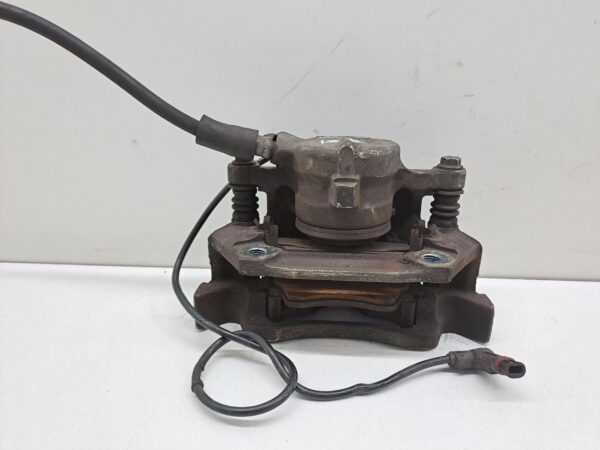 MORDAZA DE FRENO DELANTERA DERECHA MERCEDES CLASE A (W169) 2.0 CAT NAFTA 95 Motor 2,0 Ltr.  193 CV  [2004 - 2012] 3 Puertas - Imagen 2