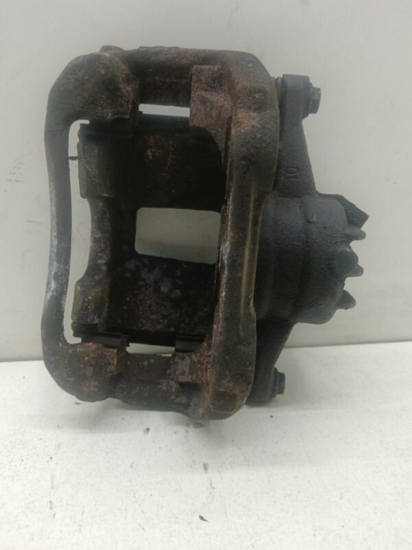 MORDAZA DE FRENO DELANTERA DERECHA CITROEN C4 BERLINA 1.6 HDi CAT (9HY / DV6TED4) DIESEL Motor 1,6 Ltr.  109 CV  [2004 - 2011] 3 Puertas - Imagen 2