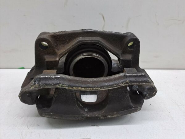 MORDAZA DE FRENO TRASERA IZQUIERDA MERCEDES CLASE C (W202) BERLINA 2.2 CDI CAT DIESEL Motor 2,2 Ltr.  102 CV  [1993 - 2000] 3 Puertas - Imagen 2