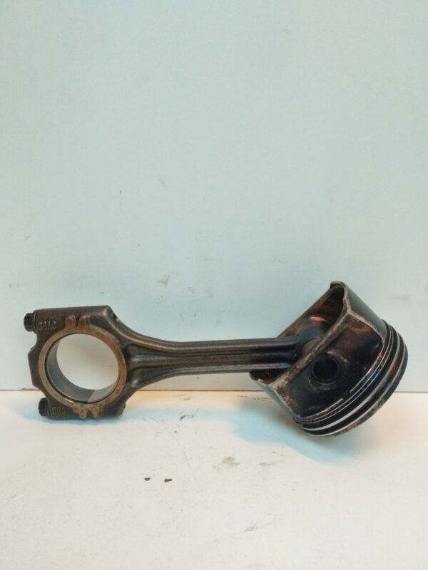 PISTON Y BIELA VOLKSWAGEN POLO (9N1) 1.4 16V NAFTA Motor 1,4 Ltr.  101 CV  [2001 - 2005] 3 Puertas