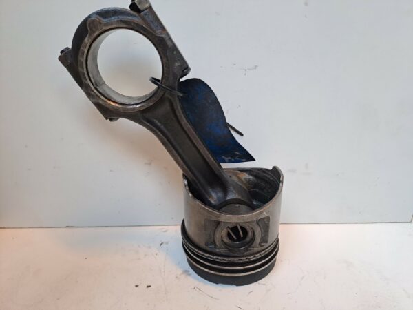PISTON Y BIELA HYUNDAI H1 Kasten (Flügeltüren h.) DIESEL Motor 2,5 Ltr.  110 CV  [2008 - 2019] 5 Puertas