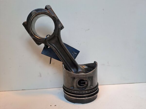 PISTON Y BIELA HYUNDAI H 1 2.5 Turbodiesel DIESEL Motor 2,5 Ltr.  99 CV  [1999 - 2007] 3 Puertas
