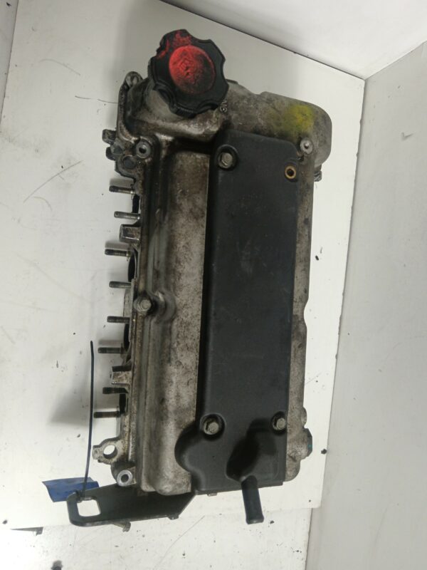 TAPA DE CILINDROS CHEVROLET SPARK GT 1.0 CAT NAFTA Motor 1,0 Ltr.  68 CV  [2009 - 2016] 3 Puertas - Imagen 4