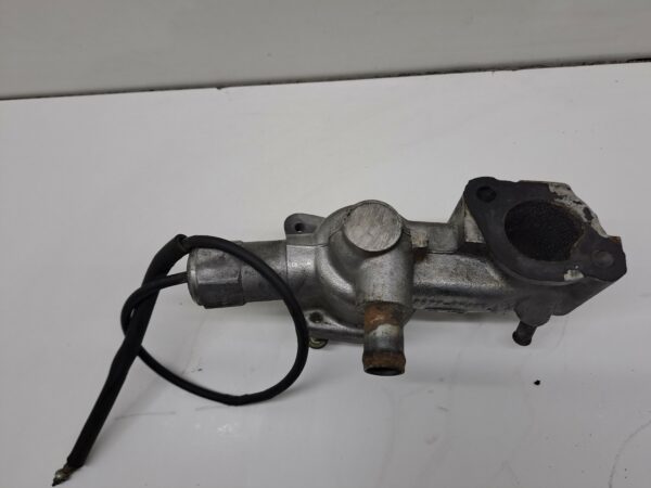 CUERPO DE TERMOSTATO FORD FIESTA BERLINA (DX) 1.8 Diesel CAT DIESEL Motor 1,8 Ltr.  60 CV  [1999 - 2002] 3 Puertas - Imagen 2