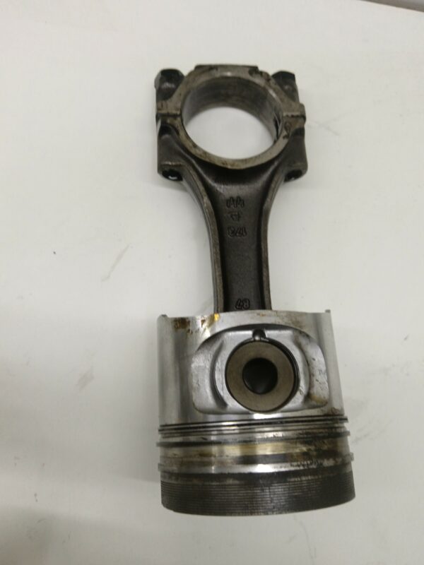 PISTON Y BIELA FIAT CROMA (182) 2.5 Turbodiesel DIESEL Motor 2,5 Ltr.  116 CV  [1986 - 1996] 3 Puertas - Imagen 3