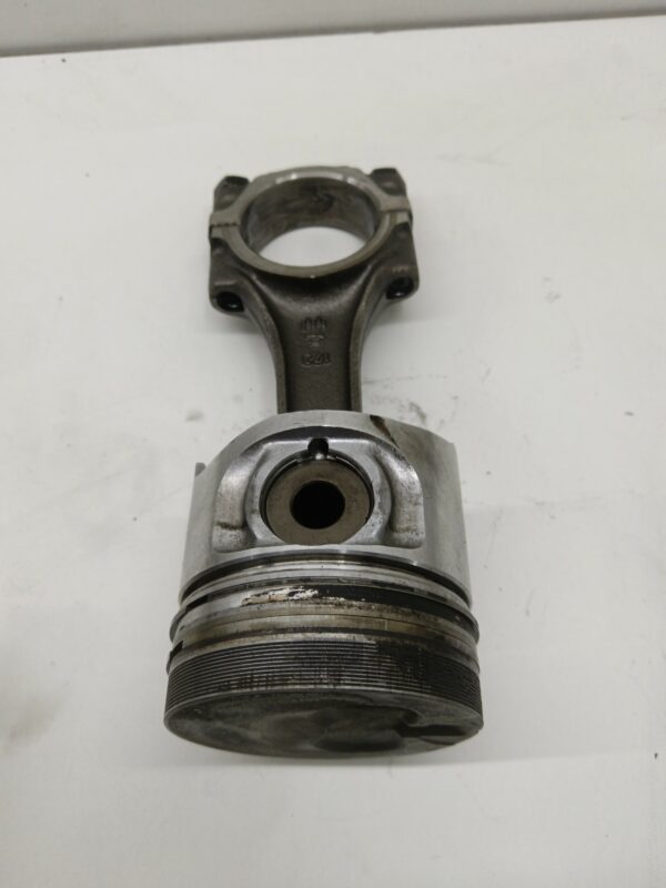 PISTON Y BIELA FIAT CROMA (182) 2.5 Turbodiesel DIESEL Motor 2,5 Ltr.  116 CV  [1986 - 1996] 3 Puertas - Imagen 3