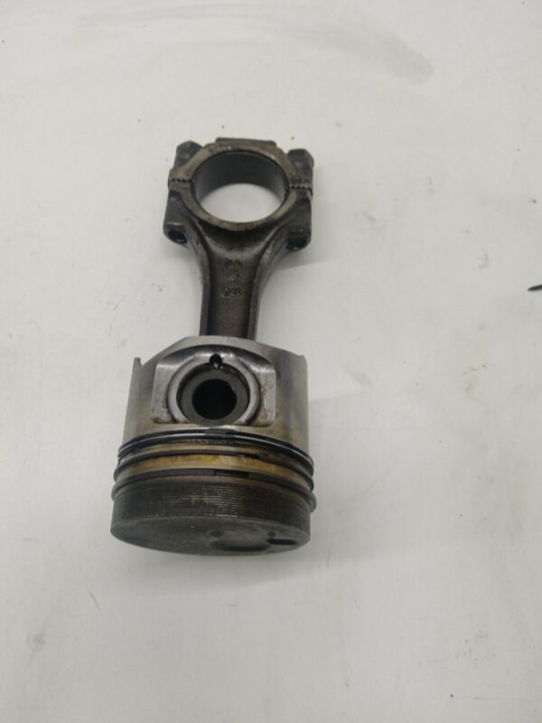 PISTON Y BIELA FIAT CROMA (182) 2.5 Turbodiesel DIESEL Motor 2,5 Ltr.  116 CV  [1986 - 1996] 3 Puertas - Imagen 2