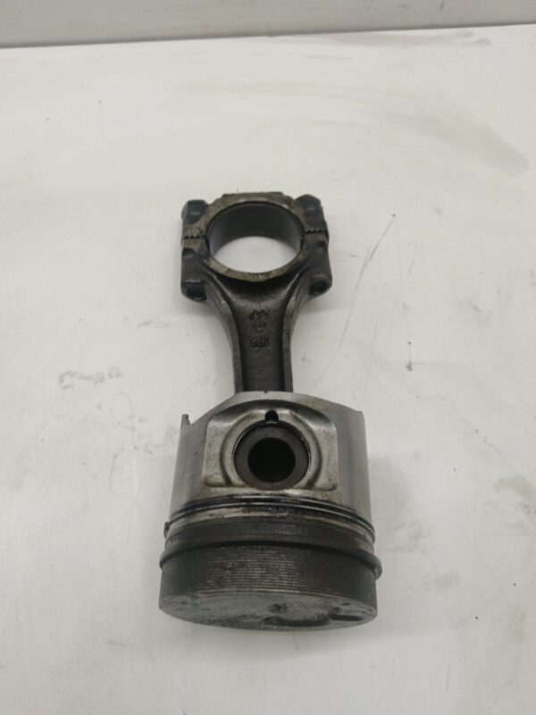 PISTON Y BIELA FIAT CROMA (182) 2.5 Turbodiesel DIESEL Motor 2,5 Ltr.  116 CV  [1986 - 1996] 3 Puertas - Imagen 2