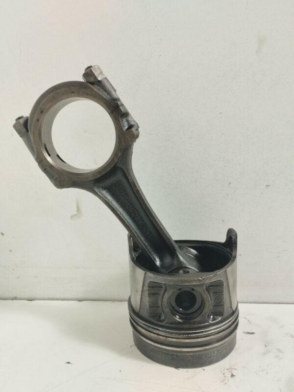 PISTON Y BIELA NISSAN PICK-UP (Y720) *  0 0 [1982 - 0] 3 Puertas