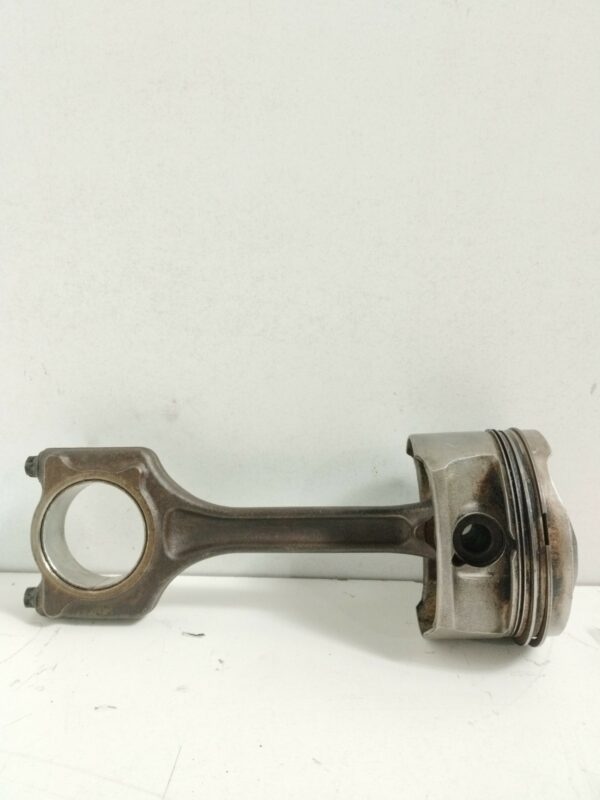 PISTON Y BIELA PEUGEOT 207 1.4 16V VTi NAFTA Motor 1,4 Ltr.  95 CV  [2006 - 2012] 3 Puertas