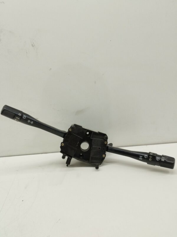 LLAVE SEÑALERO Y LIMPIAPARABRISAS MG ROVER SERIE 25 (RF) 1.6 16V CAT NAFTA Motor 1,6 Ltr.  109 CV  [2000 - 2004] 3 Puertas - Imagen 2