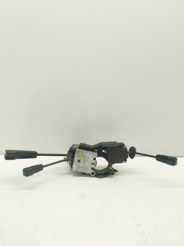 LLAVE SEÑALERO Y LIMPIAPARABRISAS RENAULT 18 Turbo NAFTA Motor 1,6 Ltr.  109 CV  [1978 - 0] 4 Puertas