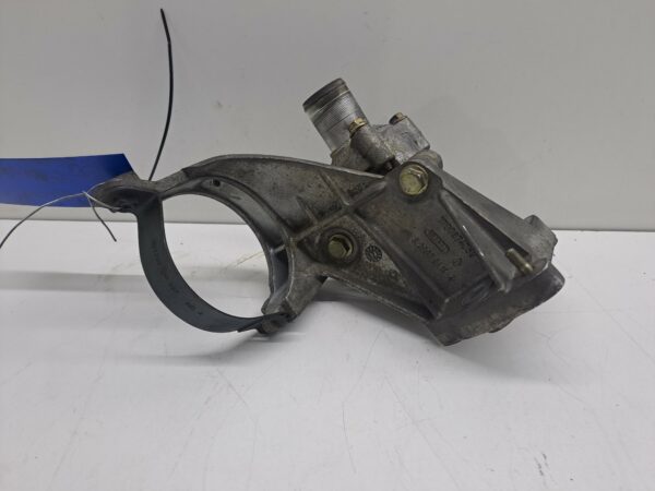 CUERPO DE TERMOSTATO RENAULT LAGUNA (B56) 2.2 Turbodiesel DIESEL Motor 2,2 Ltr.  113 CV  [1994 - 1998] 3 Puertas - Imagen 2