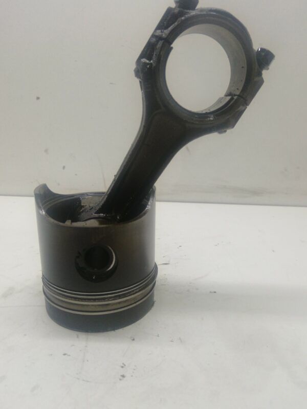 PISTON Y BIELA FORD SIERRA BERLINA 2.3 Diesel DIESEL Motor 2,3 Ltr.  67 CV  [1987 - 0] 3 Puertas