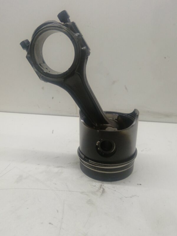 PISTON Y BIELA FORD SIERRA BERLINA 2.3 Diesel DIESEL Motor 2,3 Ltr.  67 CV  [1987 - 0] 3 Puertas
