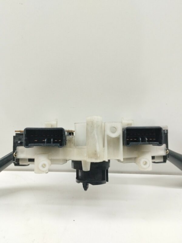 LLAVE MULTIFUNCION FORD RANGER (ER) Cabina doble Royal 4X4 DIESEL Motor 2,5 Ltr.  109 CV  [1999 - 0] 4 Puertas - Imagen 4