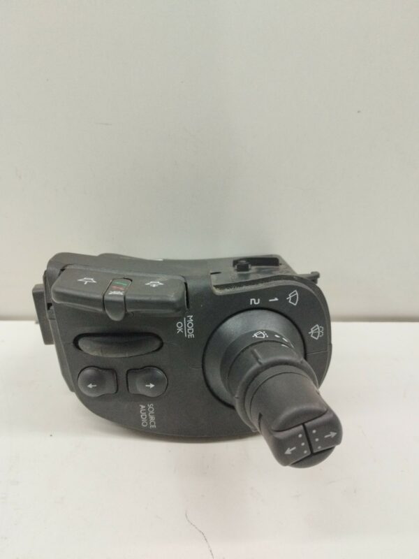 LLAVE LIMPIAPARABRISAS RENAULT KANGOO 1.5 dCi Diesel FAP DIESEL Motor 1,5 Ltr.  90 CV  [2008 - 0] 3 Puertas - Imagen 3