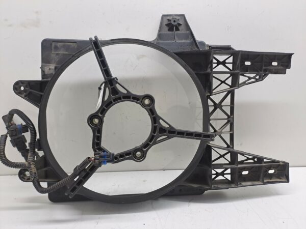 CARCAZA DE ELECTROVENTILADOR FIAT PUNTO BERLINA (176) 1.7 Turbodiesel DIESEL Motor 1,7 Ltr.  69 CV  [1996 - 1999] 3 Puertas - Imagen 2