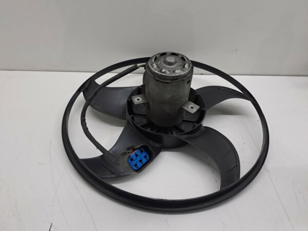ELECTROVENTILADOR FORD FOCUS BERLINA (CAK) 1.8 TDDI Turbodiesel CAT DIESEL Motor 1,8 Ltr.  90 CV  [1998 - 2004] 3 Puertas - Imagen 2
