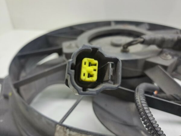 ELECTROVENTILADOR FORD FOCUS BERLINA (CAP) Ambiente (D) NAFTA Motor 1,6 Ltr.  101 CV  [2004 - 2007] 3 Puertas - Imagen 3