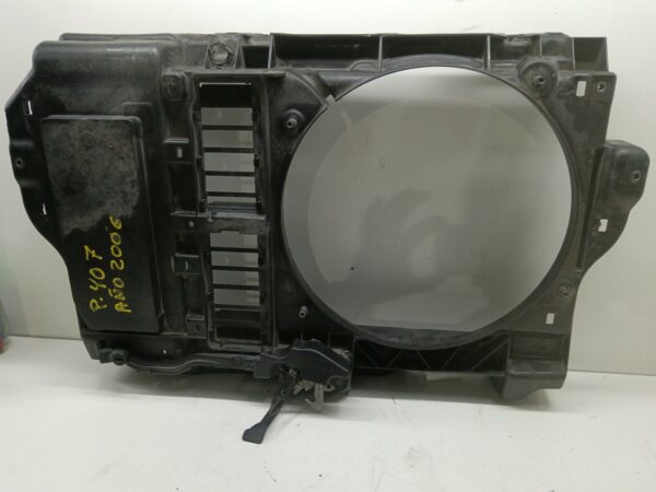 CARCAZA DE ELECTROVENTILADOR PEUGEOT 407 SR Confort NAFTA 95 Motor 1,8 Ltr.  125 CV  [2004 - 2011] 4 Puertas - Imagen 3