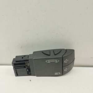 MANDO DE RADIO  RENAULT LAGUNA II (BG0) 1.9 dCi Diesel DIESEL Motor 1,9 Ltr.  120 CV  [2001 - 2007] 3 Puertas