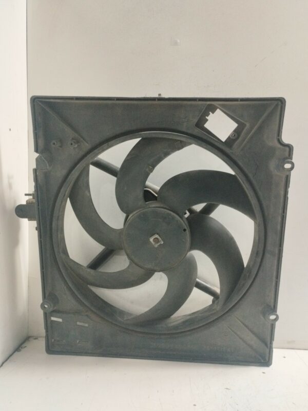 ELECTROVENTILADOR RENAULT MEGANE I CLASSIC (LA0) 1.9 D Europa DIESEL Motor 1,9 Ltr.  64 CV  [1996 - 2001] 4 Puertas