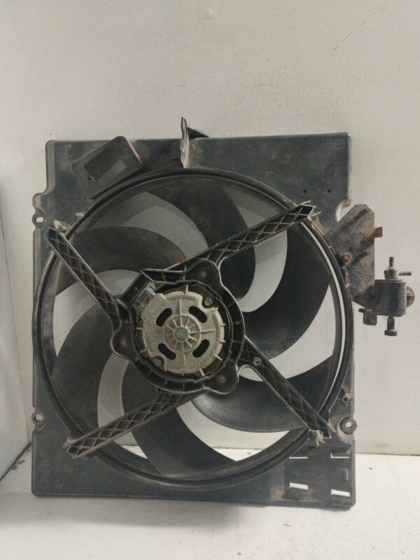 ELECTROVENTILADOR RENAULT MEGANE I CLASSIC (LA0) 1.9 D Europa DIESEL Motor 1,9 Ltr.  64 CV  [1996 - 2001] 4 Puertas - Imagen 2