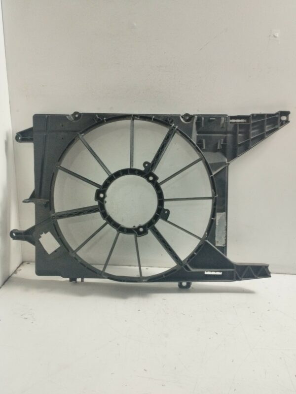 CARCAZA DE ELECTROVENTILADOR RENAULT MEGANE I SCENIC (JA0) 1.6e Alize NAFTA Motor 1,6 Ltr.  90 CV  [1996 - 1999] 5 Puertas - Imagen 2