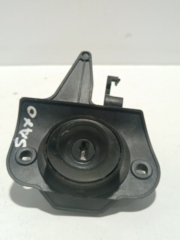 CILINDRO PORTON TRASERO CITROEN SAXO 1.5 D SX DIESEL Motor 1,5 Ltr.  57 CV  [1999 - 2004] 3 Puertas