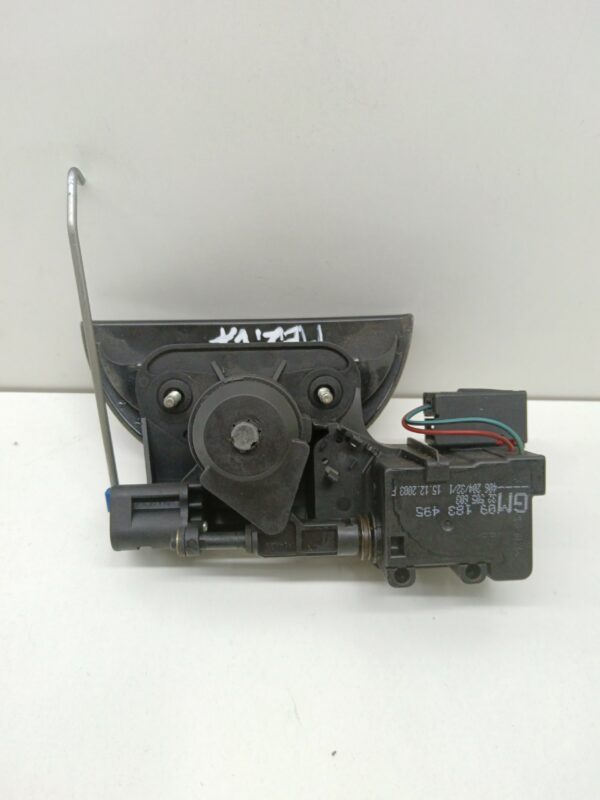 BOTON APERTURA BAÚL OPEL MERIVA Essentia DIESEL Motor 1,7 Ltr.  101 CV  [2006 - 2010] 5 Puertas - Imagen 2