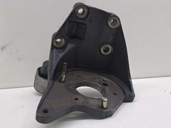 SOPORTE BOMBA INYECCION NISSAN VANETTE (C 220) Vanette  Bus  SLX  Diesel DIESEL Motor 2,0 Ltr.  67 CV  [1983 - 1995] 4 Puertas