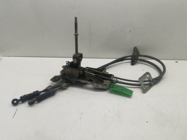 PALANCA CAMBIO MITSUBISHI COLT (CJ0) 1300 GLX NAFTA Motor 1,3 Ltr.  82 CV  [1996 - 2003] 3 Puertas