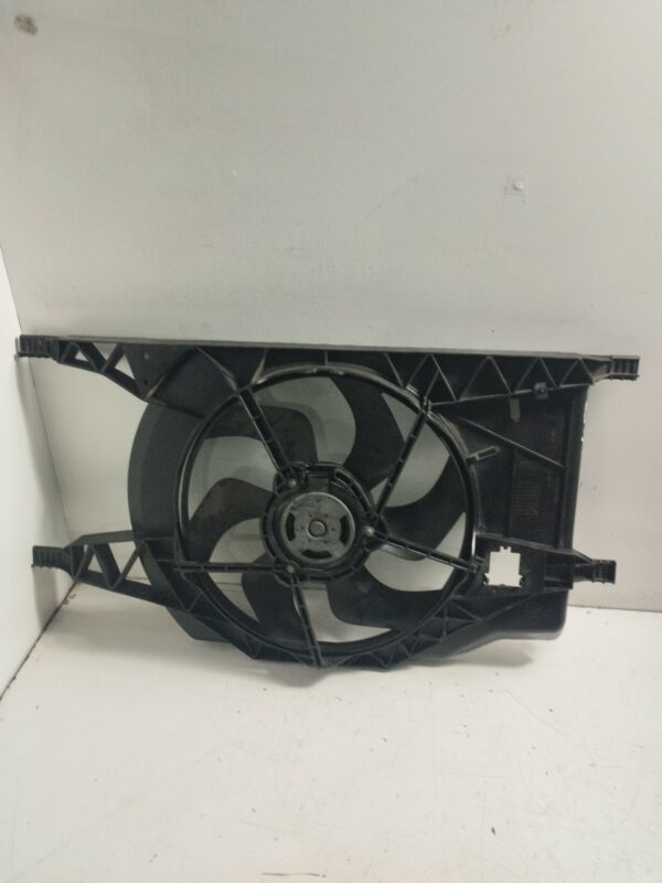 ELECTROVENTILADOR RENAULT LAGUNA II (BG0) 1.9 dCi Diesel DIESEL Motor 1,9 Ltr.  120 CV  [2001 - 2007] 3 Puertas - Imagen 2