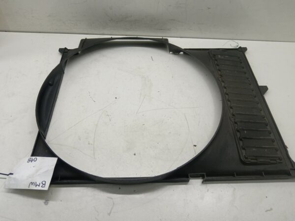 CARCASA DE ELECTROVENTILADOR BMW SERIE 3 BERLINA (E36) 2.0 24V NAFTA 95 Motor 2,0 Ltr.  150 CV  [1990 - 1998] 3 Puertas - Imagen 3