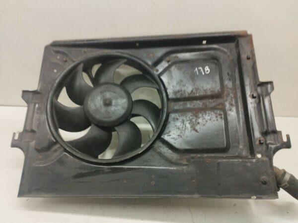ELECTROVENTILADOR FORD ESCORT BERL./TURN./CAB./EXPRESS GL Berlina NAFTA Motor 1,3 Ltr.  69 CV  [1980 - 0] 5 Puertas - Imagen 3