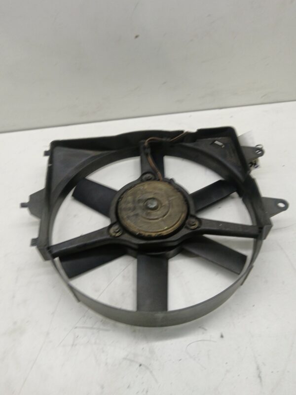 ELECTROVENTILADOR MG ROVER SERIE 400 (XW) 1.4 16V NAFTA Motor 1,4 Ltr.  90 CV  [1990 - 0] 3 Puertas - Imagen 2