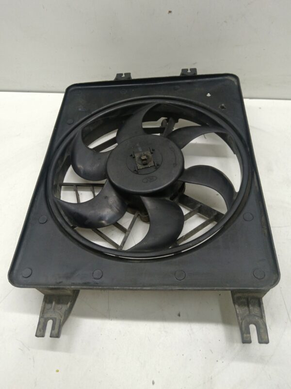 ELECTROVENTILADOR HYUNDAI ACCENT (X3) 1.3 GLS NAFTA Motor 1,3 Ltr.  60 CV  [1997 - 1999] 5 Puertas - Imagen 3