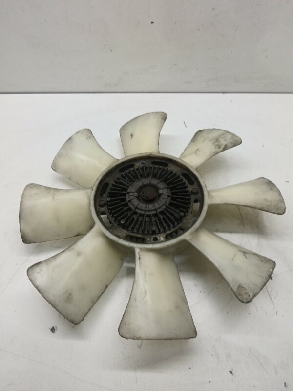 VENTILADOR VISCOSO MOTOR MITSUBISHI L 300 (P00) Combi  Tracción total NAFTA Motor 2,4 Ltr.  109 CV  [1986 - 1999] 0 Puertas - Imagen 2