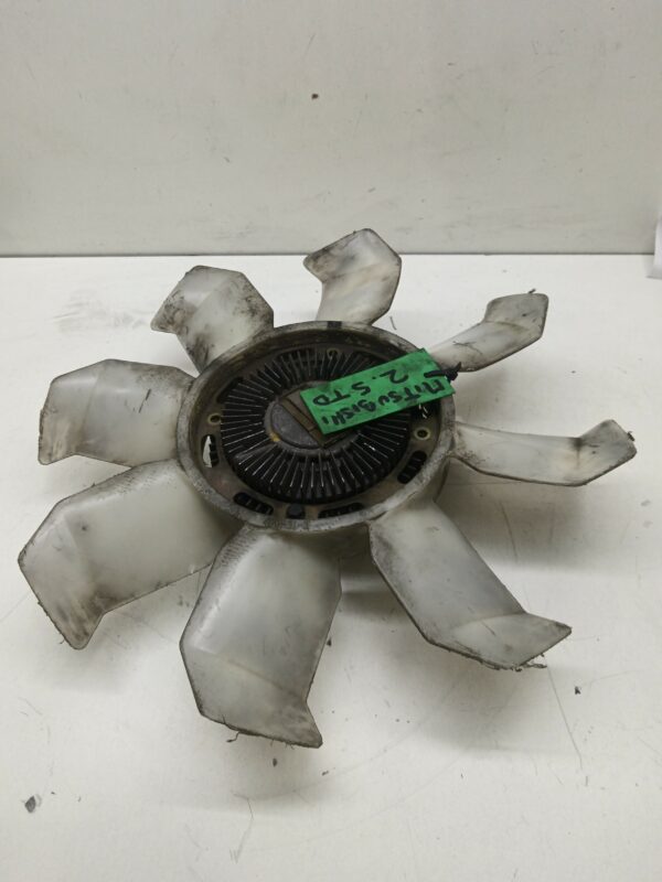 VENTILADOR VISCOSO MOTOR MITSUBISHI L 200 (K60T) 2.5 Diesel DIESEL Motor 2,5 Ltr.  75 CV  [1996 - 1999] 3 Puertas